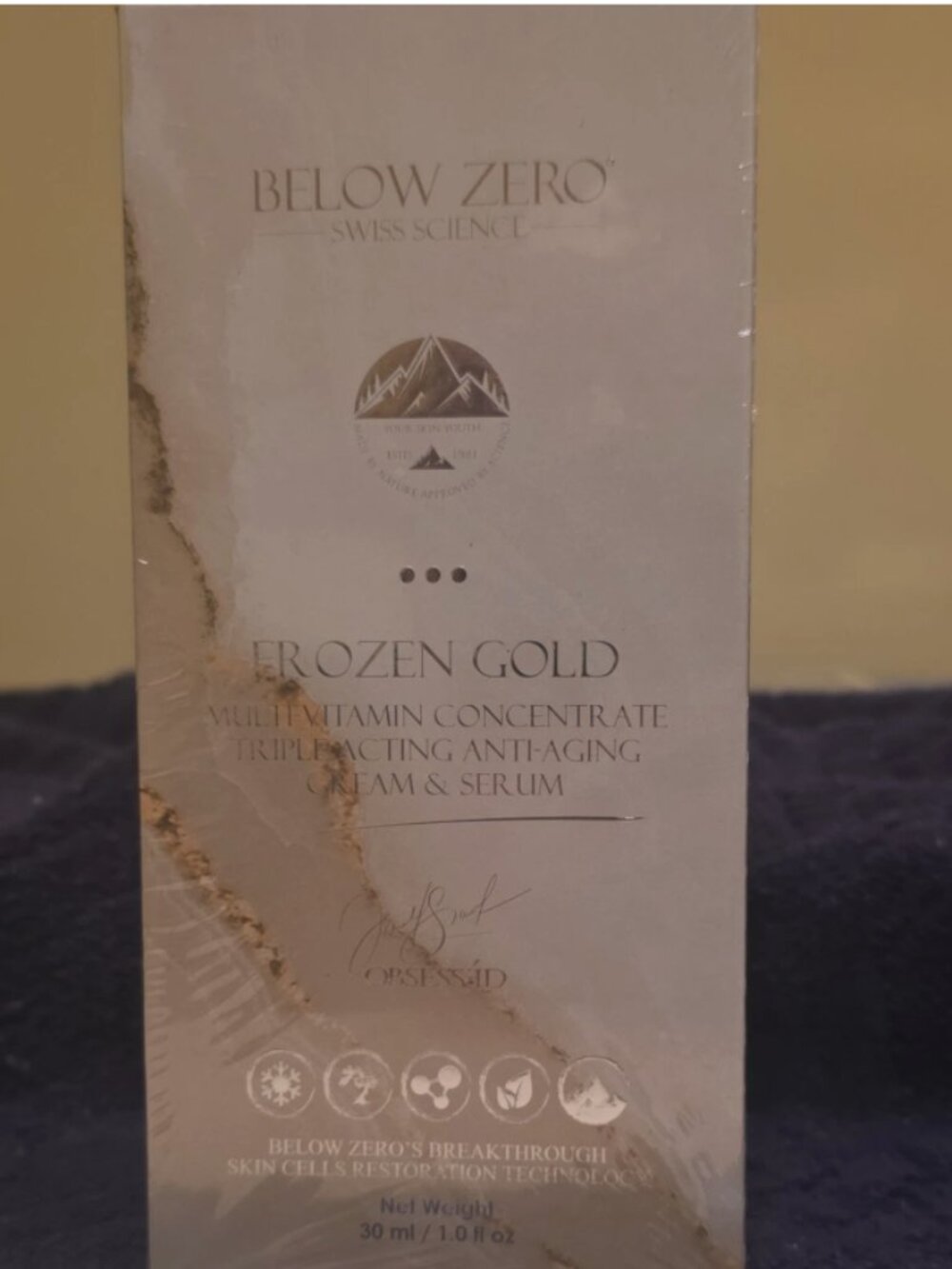 BELOW ZERO FROZEN GOLD MULTI-VITAMIN CONCENTRATE TRIPLE ACTING ANTI-AGING CREAM